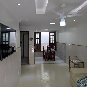 Casa Em - Peró Casa de Férias